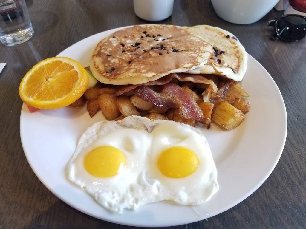 Dejeuner Coco Loco | restaurant | 100 Rue Peel, Montréal, QC H3C 0L8, Canada | 5149320001 OR +1 514-932-0001