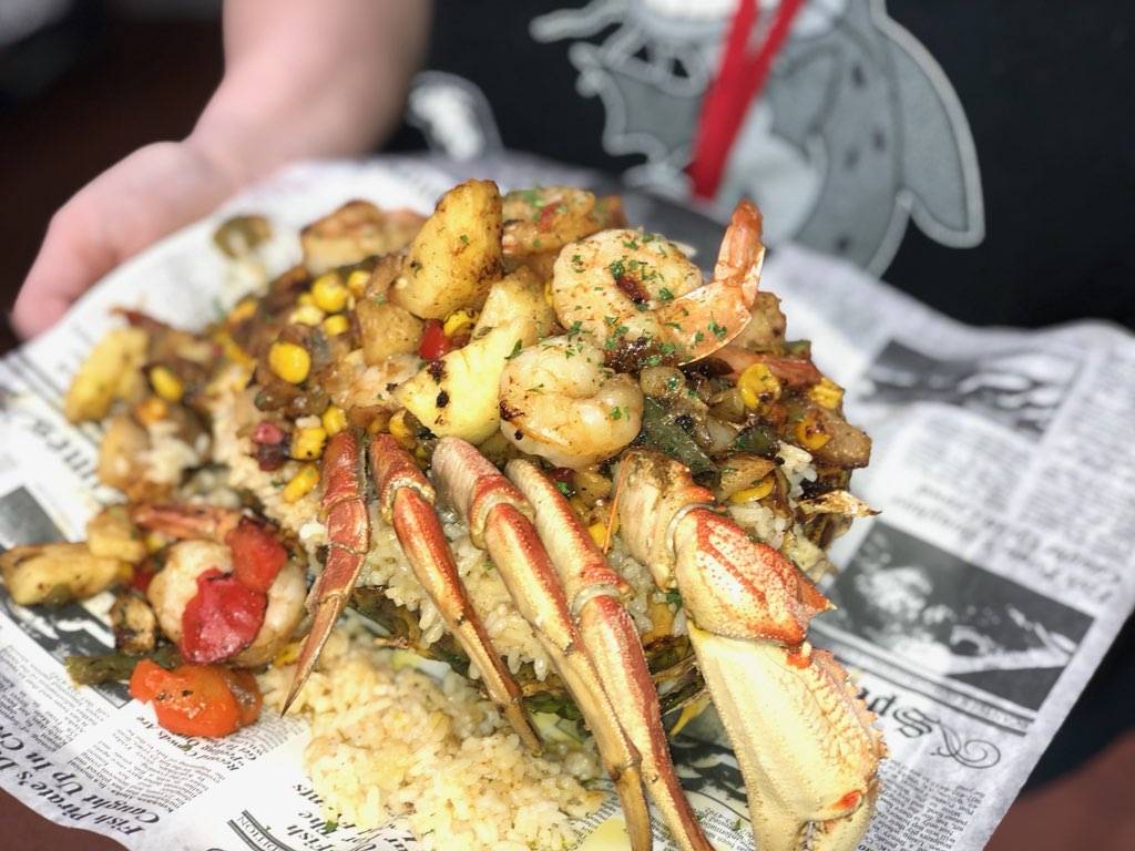 Catfish Willys Seafood & Crab Shack | restaurant | 5724 E Virginia St, Evansville, IN 47715, USA | 8124012233 OR +1 812-401-2233