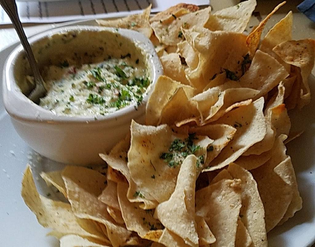 The River House | restaurant | 1617 New Braunfels St, New Braunfels, TX 78130, USA | 8306080690 OR +1 830-608-0690