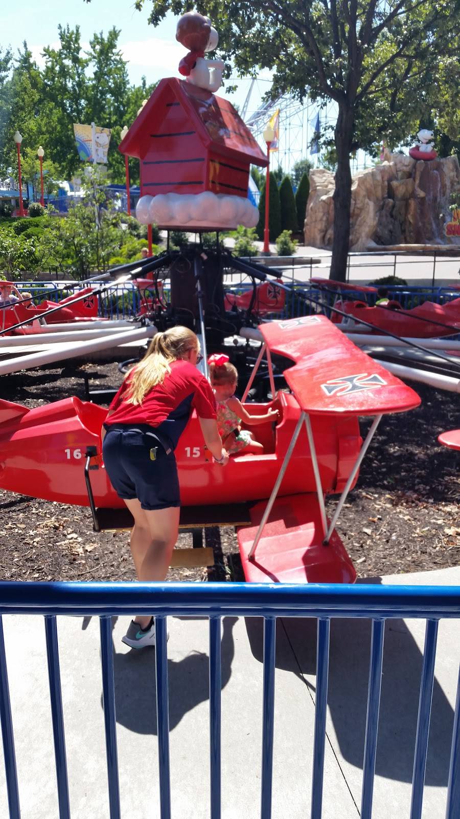 Caribou Coffee | cafe | 4545 NE, Worlds of Fun Ave, Kansas City, MO 64161, USA | 8164544545 OR +1 816-454-4545