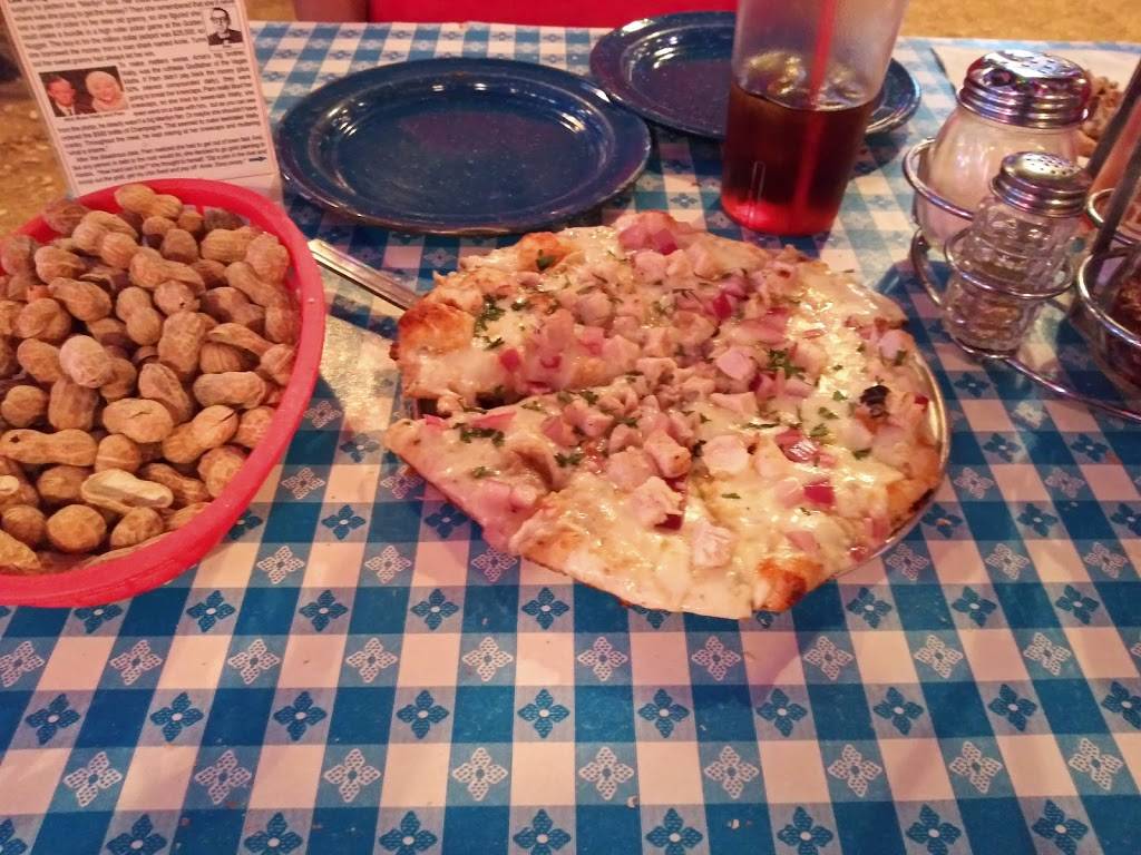 Klondike Pizza | restaurant | 104 Bridge St, Arroyo Grande, CA 93420, USA | 8054815288 OR +1 805-481-5288