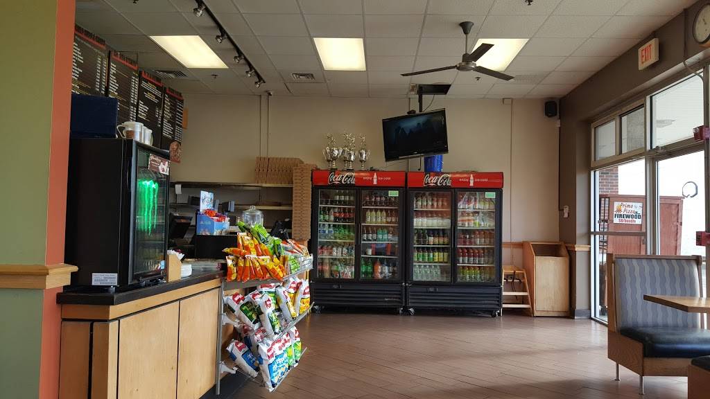 Primo Pizza Clinton | restaurant | 1175 Main St #18, Clinton, MA 01510, USA | 9783655585 OR +1 978-365-5585