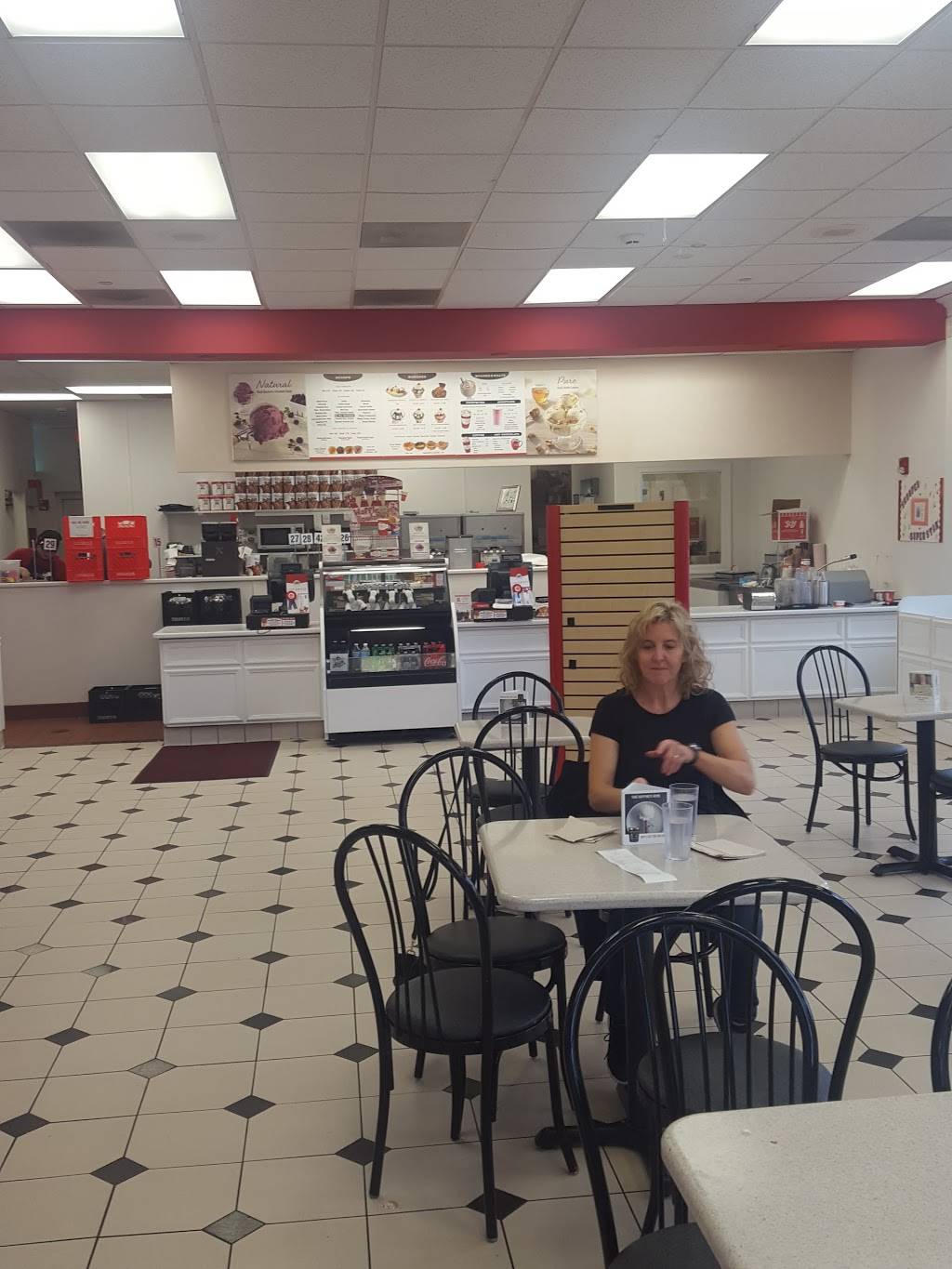 Oberweis Ice Cream and Dairy Store | restaurant | 925 S, IL-59, Bartlett, IL 60103, USA | 6303721633 OR +1 630-372-1633