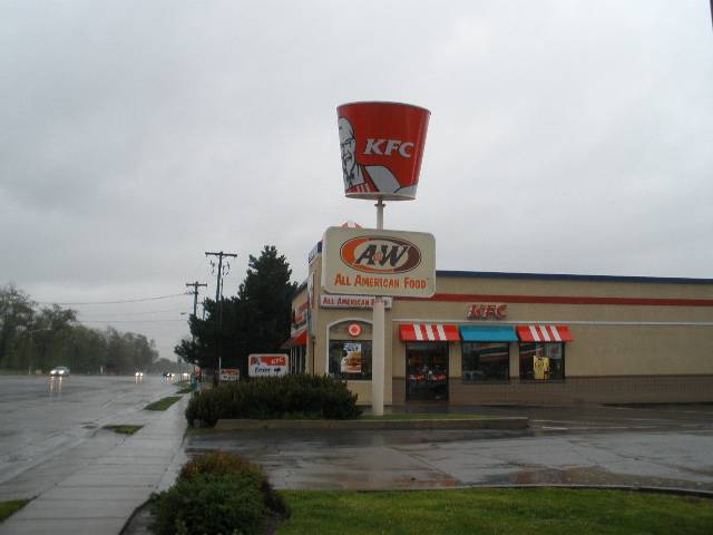KFC | restaurant | 132 N Redwood Rd, Salt Lake City, UT 84116, USA | 8013648650 OR +1 801-364-8650