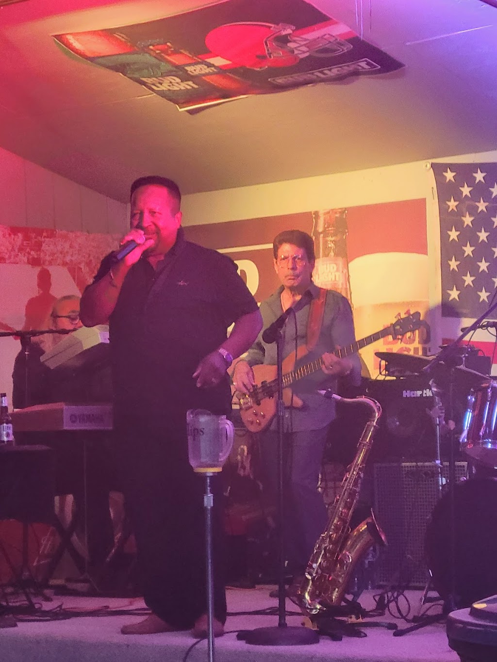 The PW Family Tavern | restaurant | 1868 Pearl Rd, Brunswick, OH 44212, USA | 3302202682 OR +1 330-220-2682