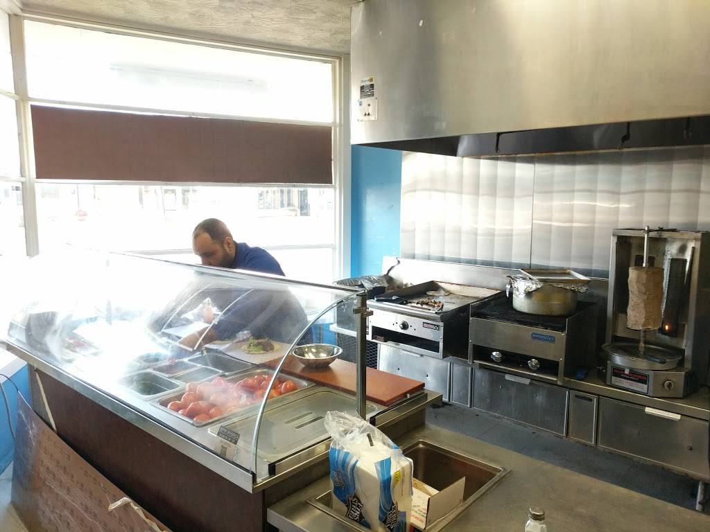 Gyro on lake city | restaurant | 12340 Lake City Way NE, Seattle, WA 98125, USA | 2064170671 OR +1 206-417-0671