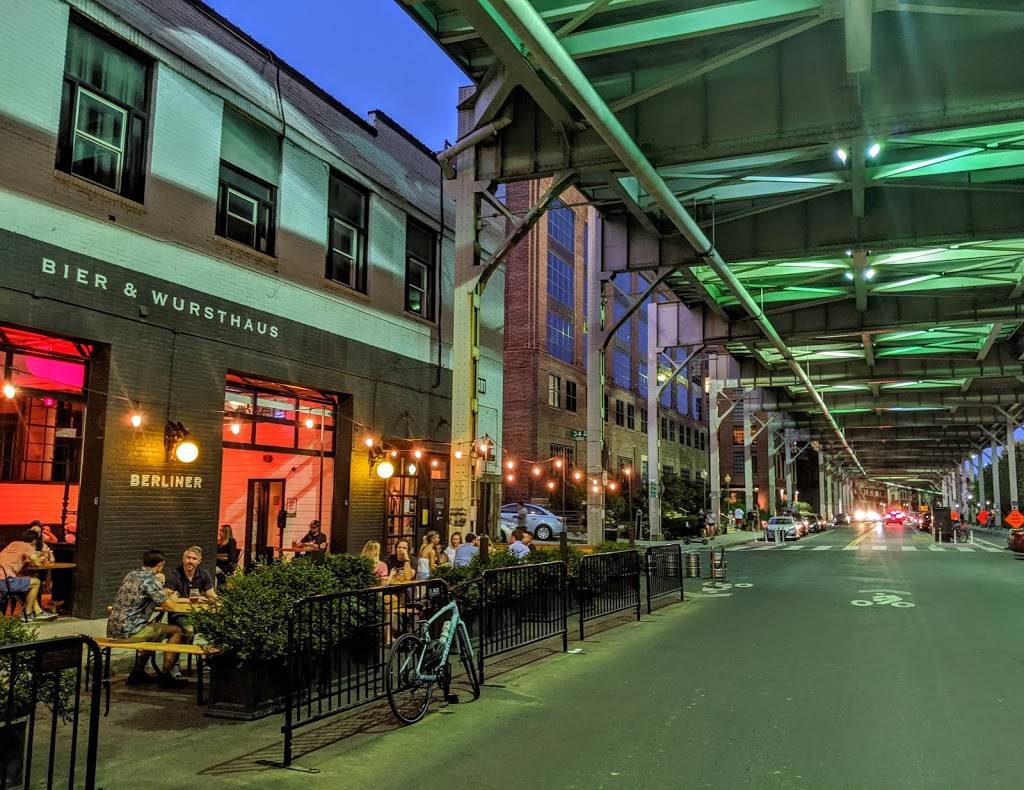 The Berliner | restaurant | 3401 Water St NW, Washington, DC 20007, USA | 2026217000 OR +1 202-621-7000