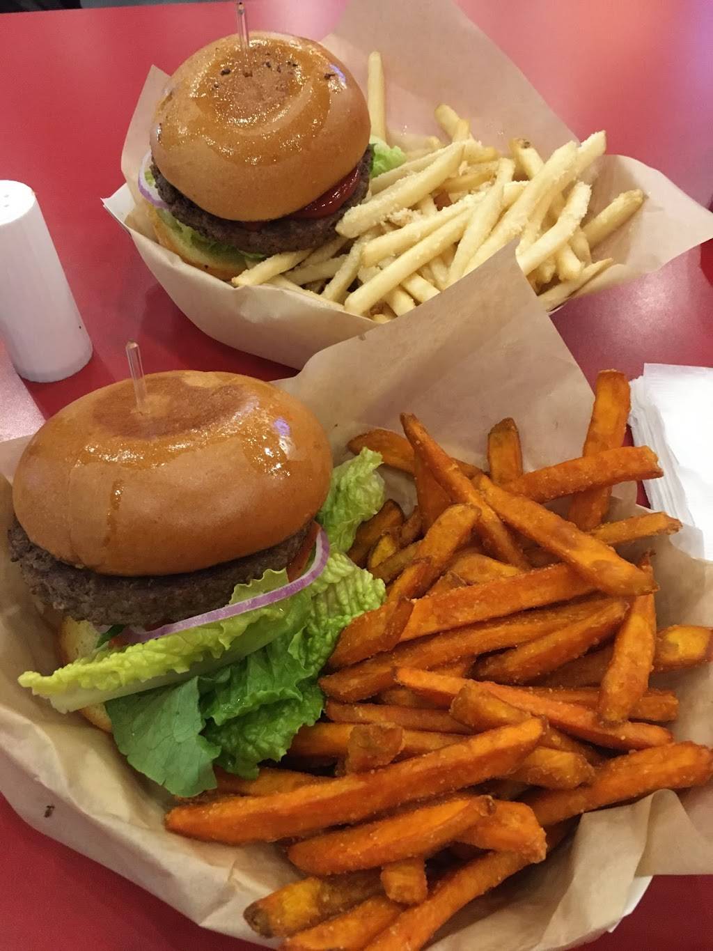 Ketchup Premium Burger Bar | restaurant | 3663 S Las Vegas Blvd #410, Las Vegas, NV 89109, USA | 7024634433 OR +1 702-463-4433