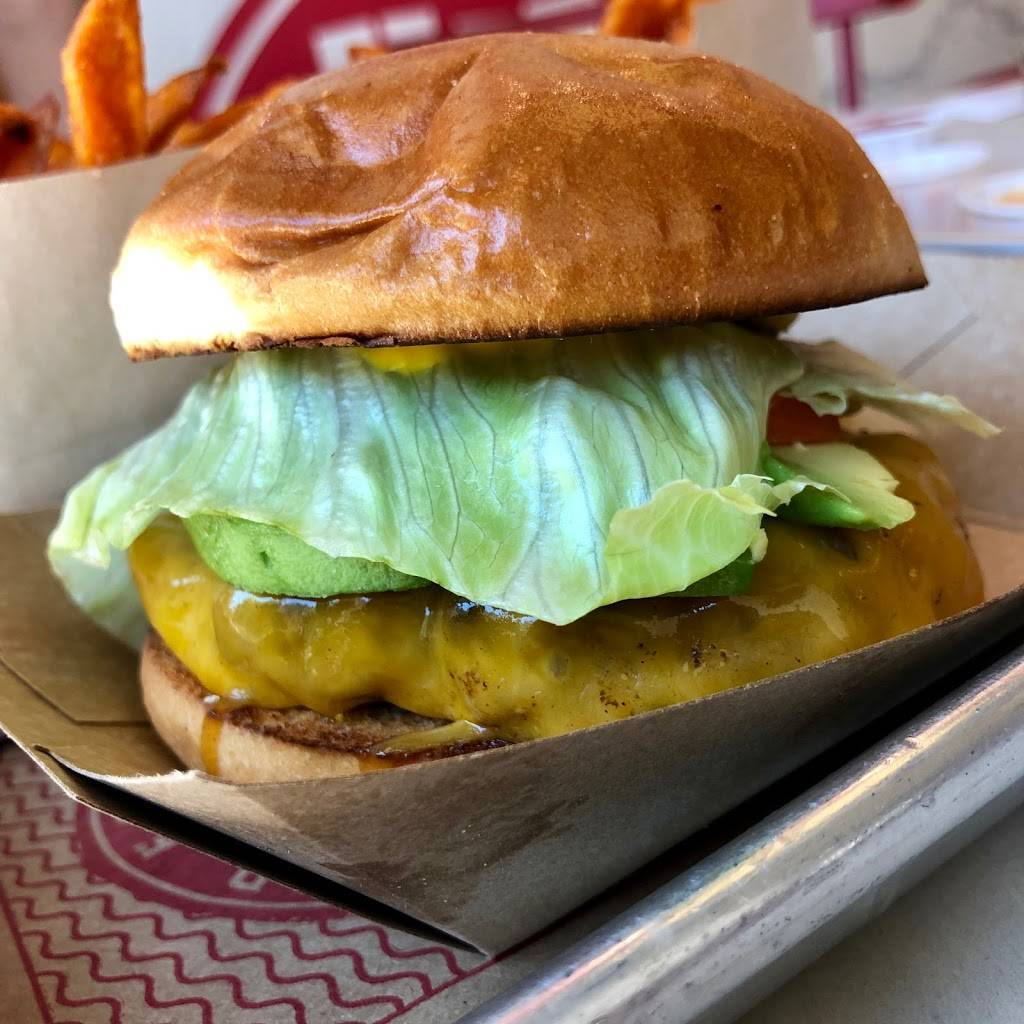 Hat Creek Burger Company | restaurant | 3210 Esperanza Crossing Suite 100, Austin, TX 78758, USA | 5128386224 OR +1 512-838-6224