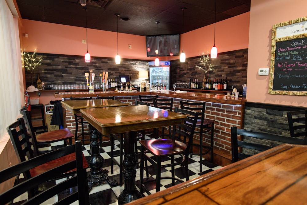 Pumpernickels Deli, Restaurant and Catering | restaurant | center court, 1 New Hartford Shopping Center, New Hartford, NY 13413, USA | 3157358121 OR +1 315-735-8121