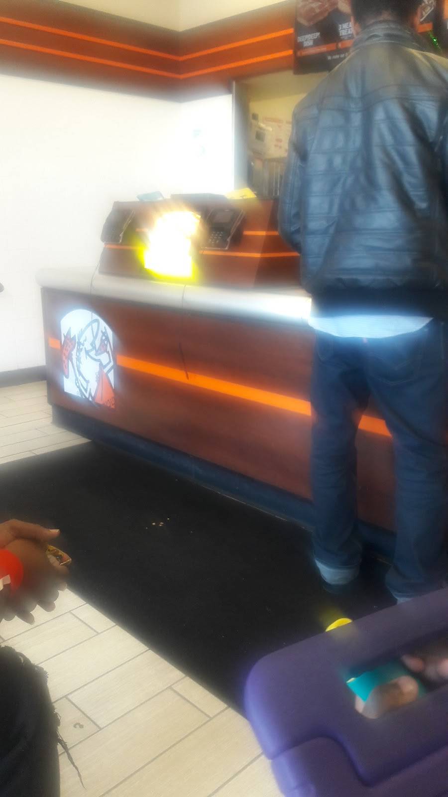 Little Caesars Pizza | meal takeaway | 5621 West 38th Street, Indianapolis, IN 46254, USA | 3172916100 OR +1 317-291-6100