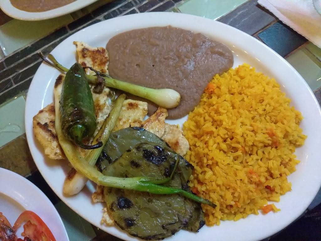 Machetes Mexican Restaurant | restaurant | 591 Allison-Bonnett Memorial Dr, Bessemer, AL 35023, USA | 2059167624 OR +1 205-916-7624