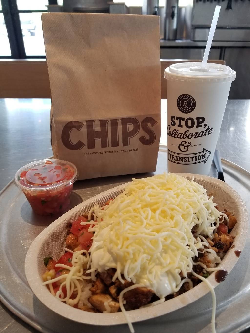 Chipotle Mexican Grill | restaurant | 5 Greenwood Ln, Springboro, OH 45066, USA | 9377461793 OR +1 937-746-1793