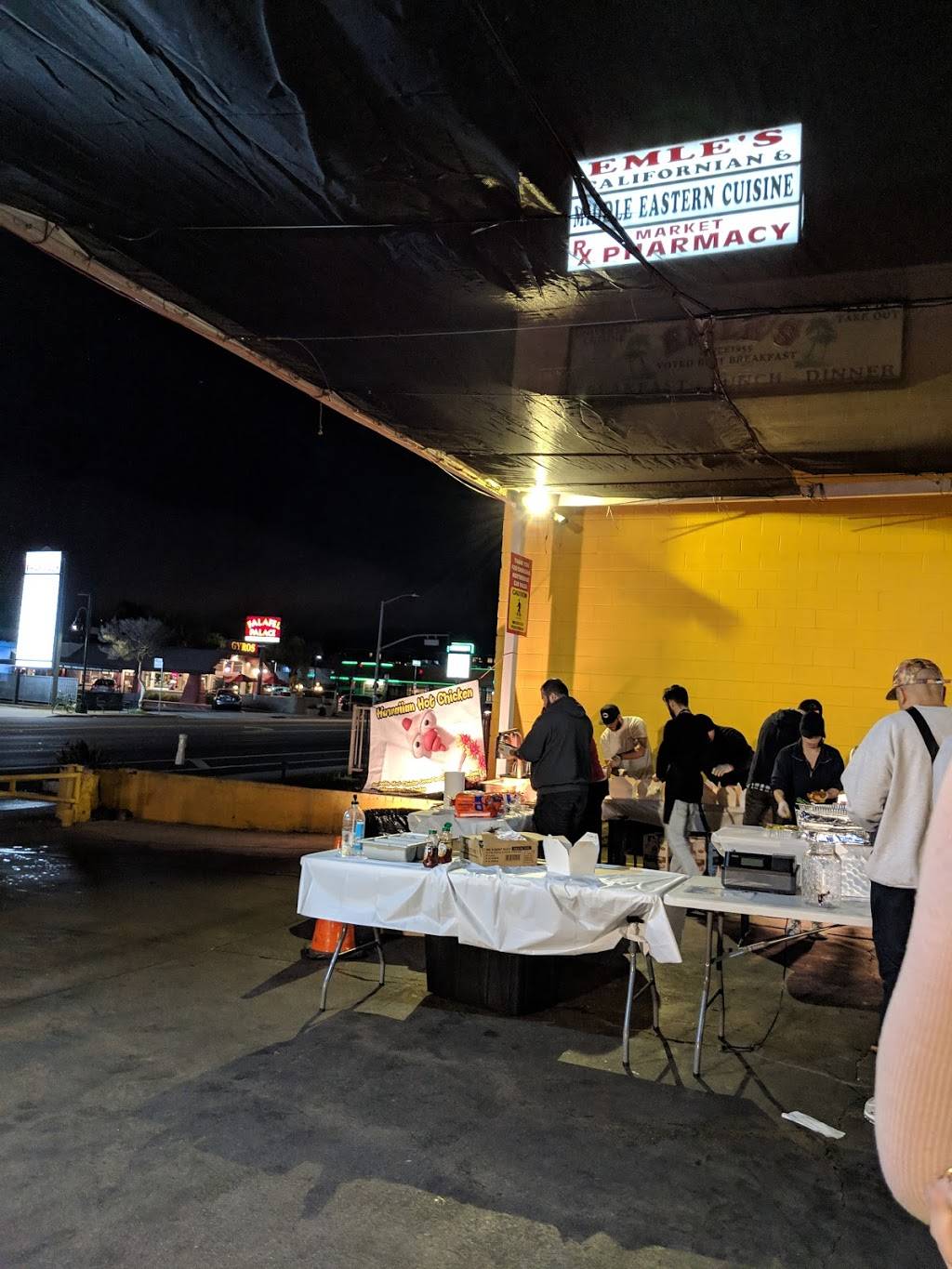 Hawaiian Hot Chicken | restaurant | 9240 Reseda Blvd, Northridge, CA 91324, USA | 8184566187 OR +1 818-456-6187