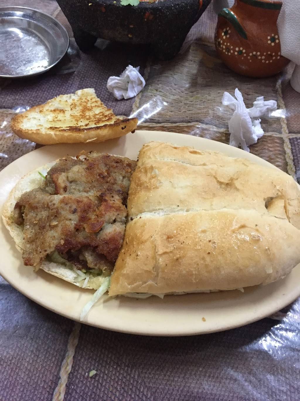 Restaurant Los Gallos | restaurant | Presidente Pascual Ortiz Rubio 30, Primera, 21400 Tecate, B.C., Mexico | 016651223664 OR +52 665 122 3664