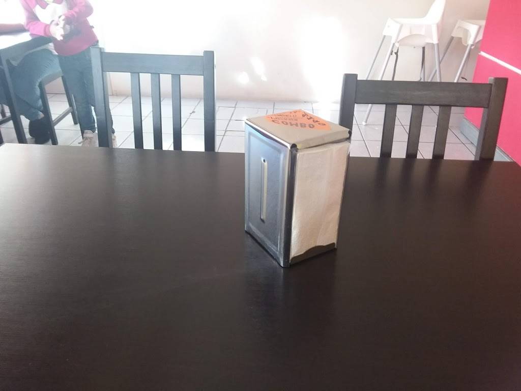 Pizza Break | restaurant | Av. Ruiz 876, Zona Centro, 22800 Ensenada, B.C., Mexico | 016461740222 OR +52 646 174 0222