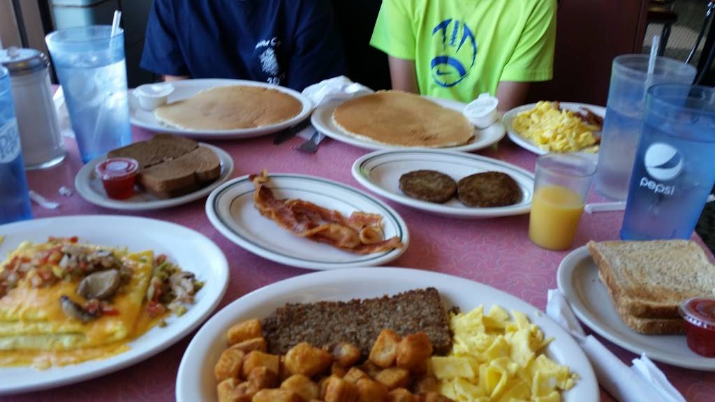 State Line Restaurant | restaurant | 55 US-50, Lawrenceburg, IN 47025, USA | 8125374558 OR +1 812-537-4558