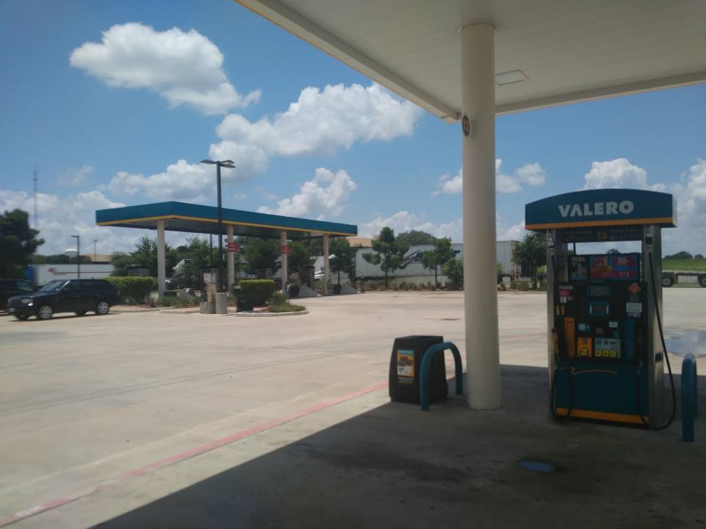 Corner Store | cafe | 620 N Farm to Market 3083 Rd E, Conroe, TX 77301, USA | 9367566192 OR +1 936-756-6192