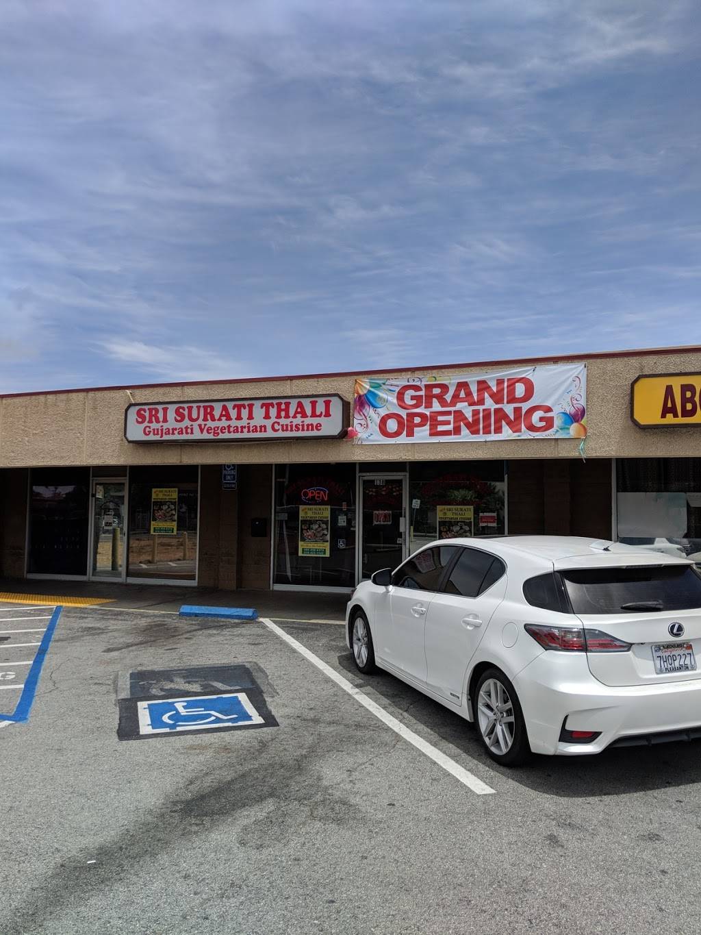 SRI SURATI THALI | restaurant | 138 S Main St, Milpitas, CA 95035, USA | 4089568370 OR +1 408-956-8370