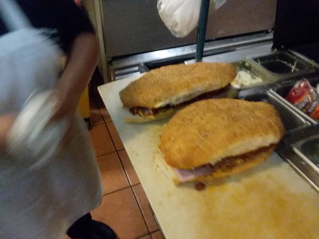 La Barranca | restaurant | 1999 Federal St, Camden, NJ 08105, USA | 8569642734 OR +1 856-964-2734