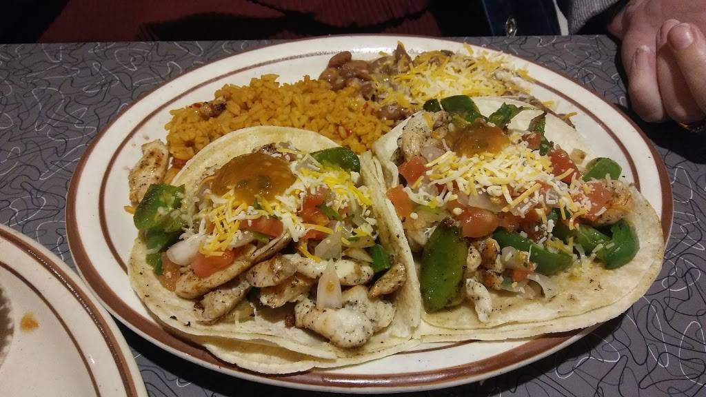 Johns Place | restaurant | 56249 Twentynine Palms Highway, Yucca Valley, CA 92284, USA | 7603650144 OR +1 760-365-0144