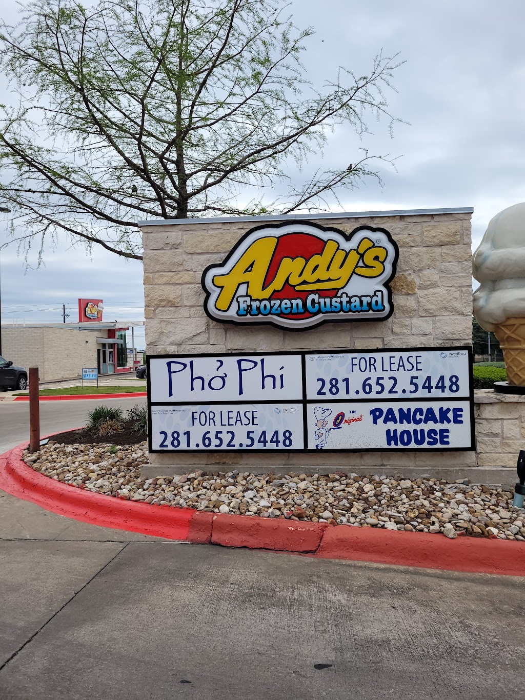 Andys Frozen Custard | restaurant | 1710 W Parmer Ln, Austin, TX 78727, USA | 5122435181 OR +1 512-243-5181