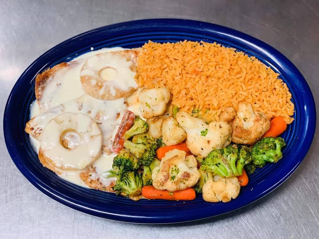 El Rey Papis | restaurant | 411 Havre St, King City, MO 64463, USA | 6605354318 OR +1 660-535-4318