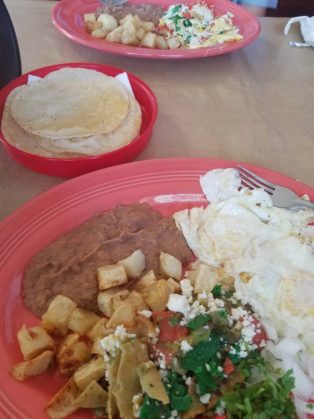 La Herradura | restaurant | 916 E Borgfeld Dr, San Antonio, TX 78260, USA | 8304384420 OR +1 830-438-4420