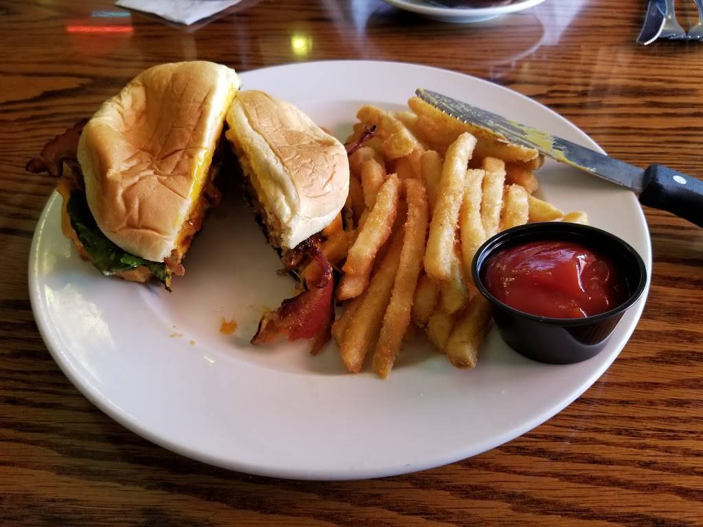 Nick & Toms Restaurant & Bar | restaurant | 5774 Bridgetown Rd, Cincinnati, OH 45248, USA | 5135744242 OR +1 513-574-4242