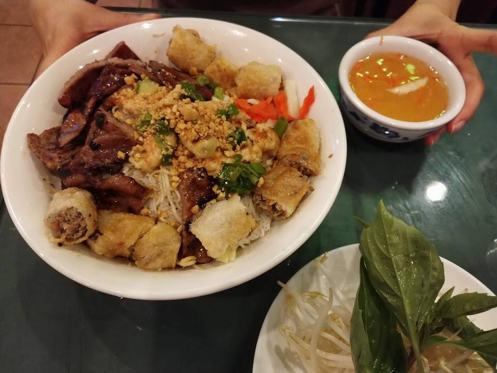 Pho Hoai | restaurant | 8616 4th Ave, Brooklyn, NY 11209, USA | 7187451640 OR +1 718-745-1640