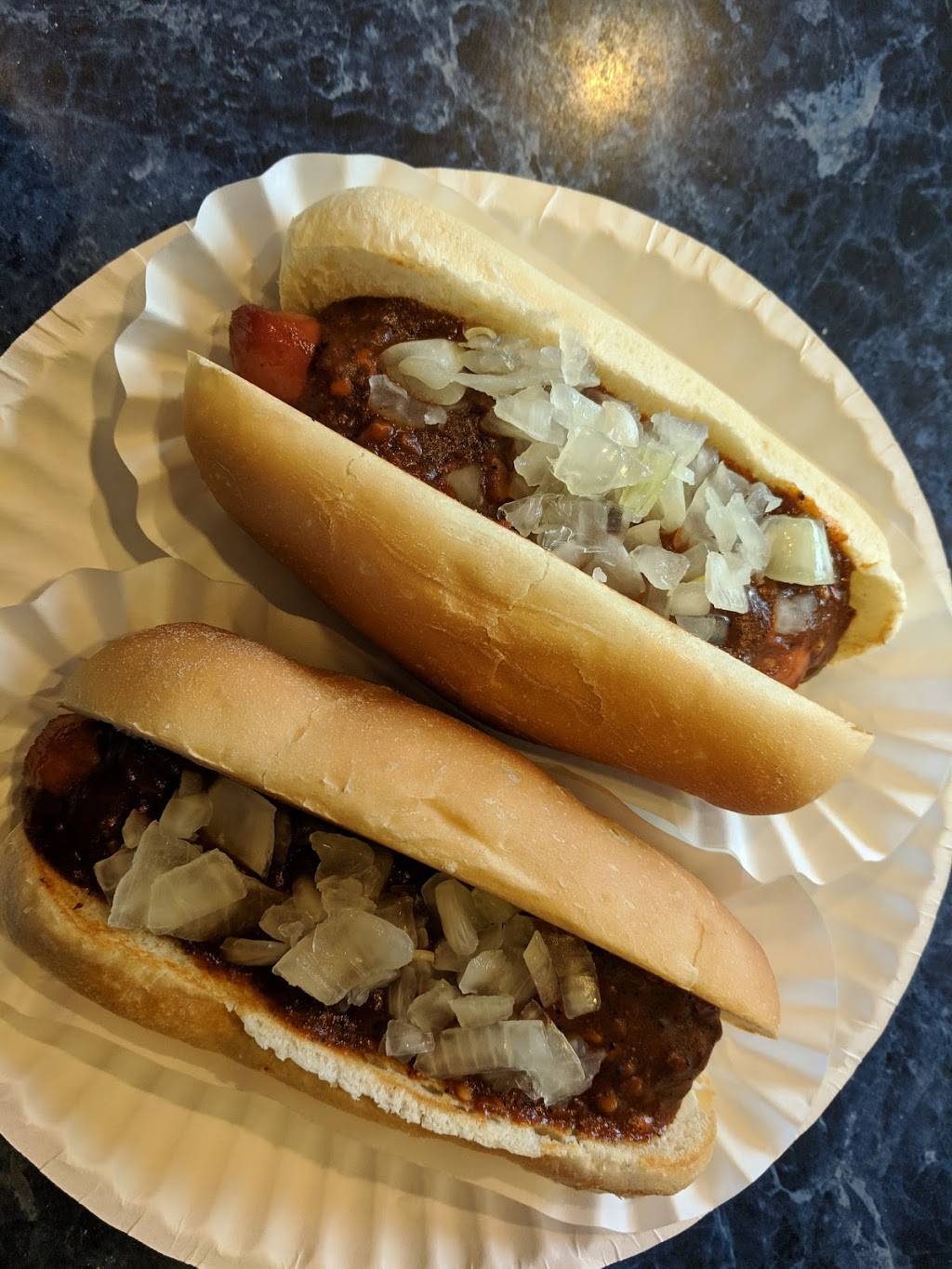 Merritt Canteen | restaurant | 4355 Main St, Bridgeport, CT 06606, USA | 2033721416 OR +1 203-372-1416