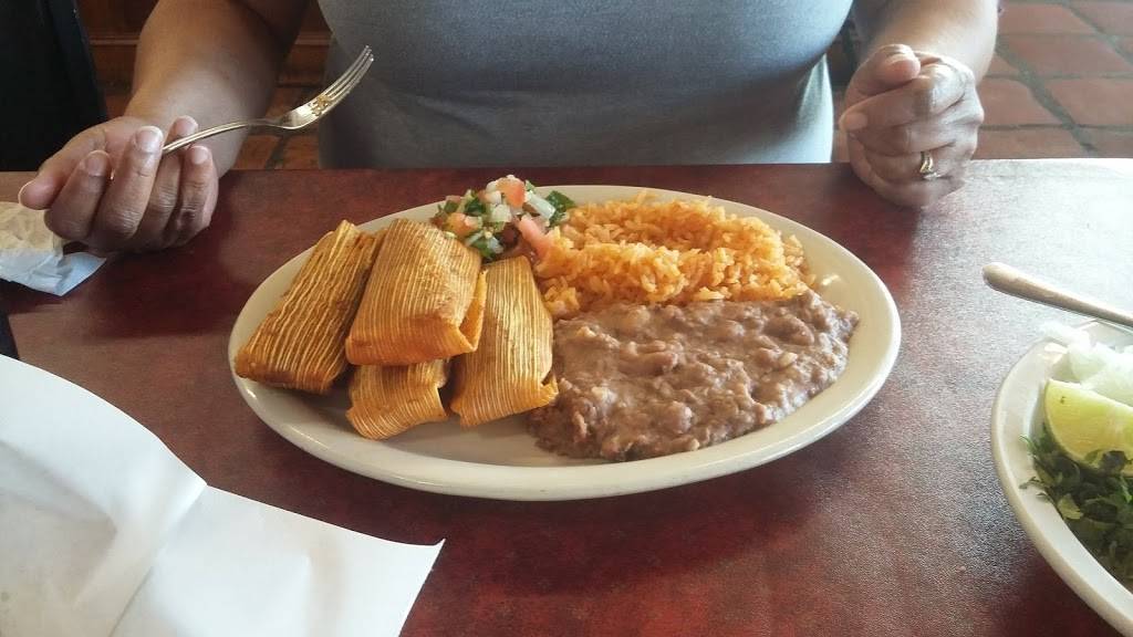 Dallas Tamales Cafe | restaurant | 1702 Small St, Grand Prairie, TX 75050, USA | 9722620850 OR +1 972-262-0850