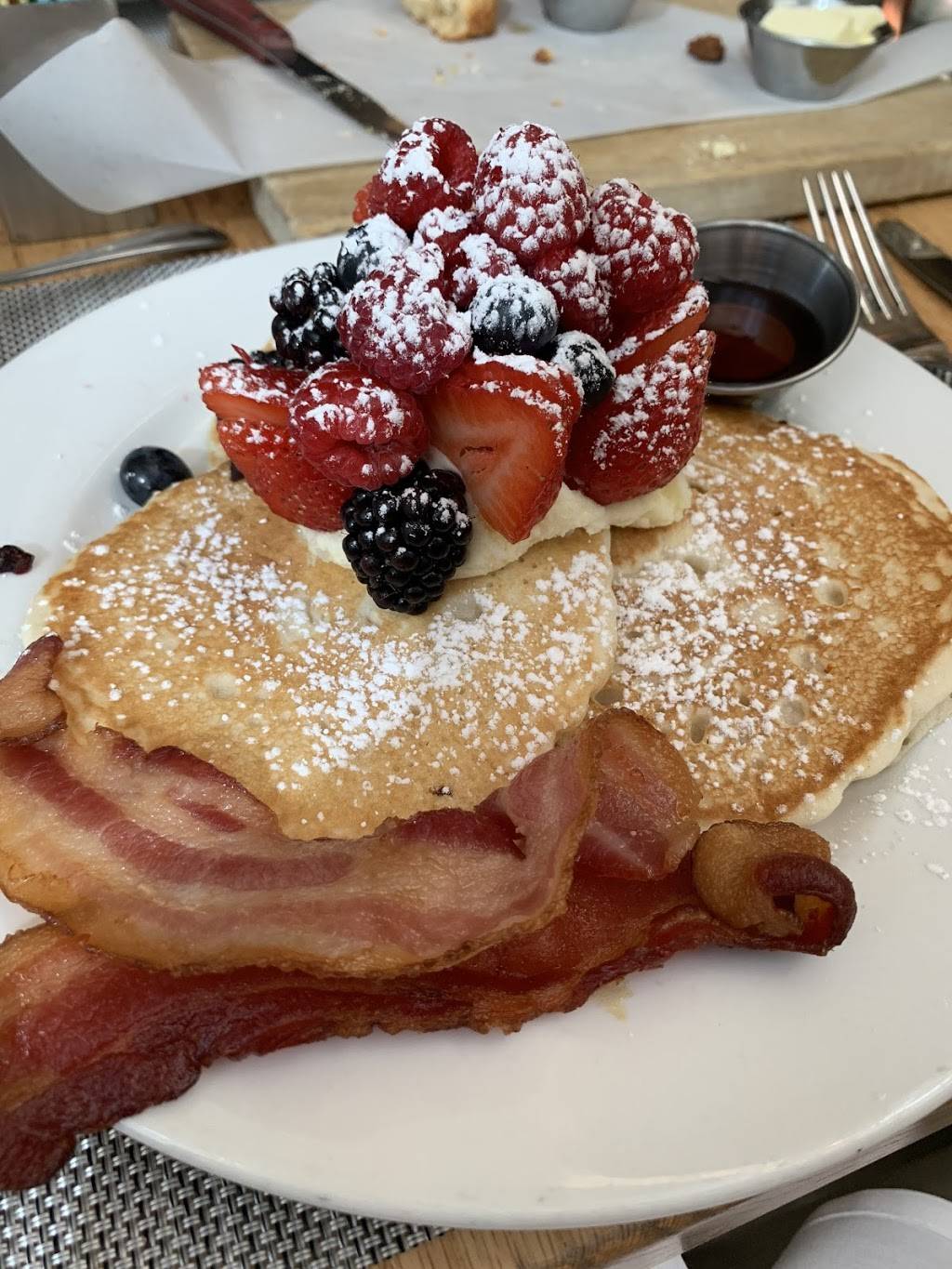 Basico Bistro Cafe | restaurant | 6006 N Mesa St #106, El Paso, TX 79912, USA | 9155816661 OR +1 915-581-6661