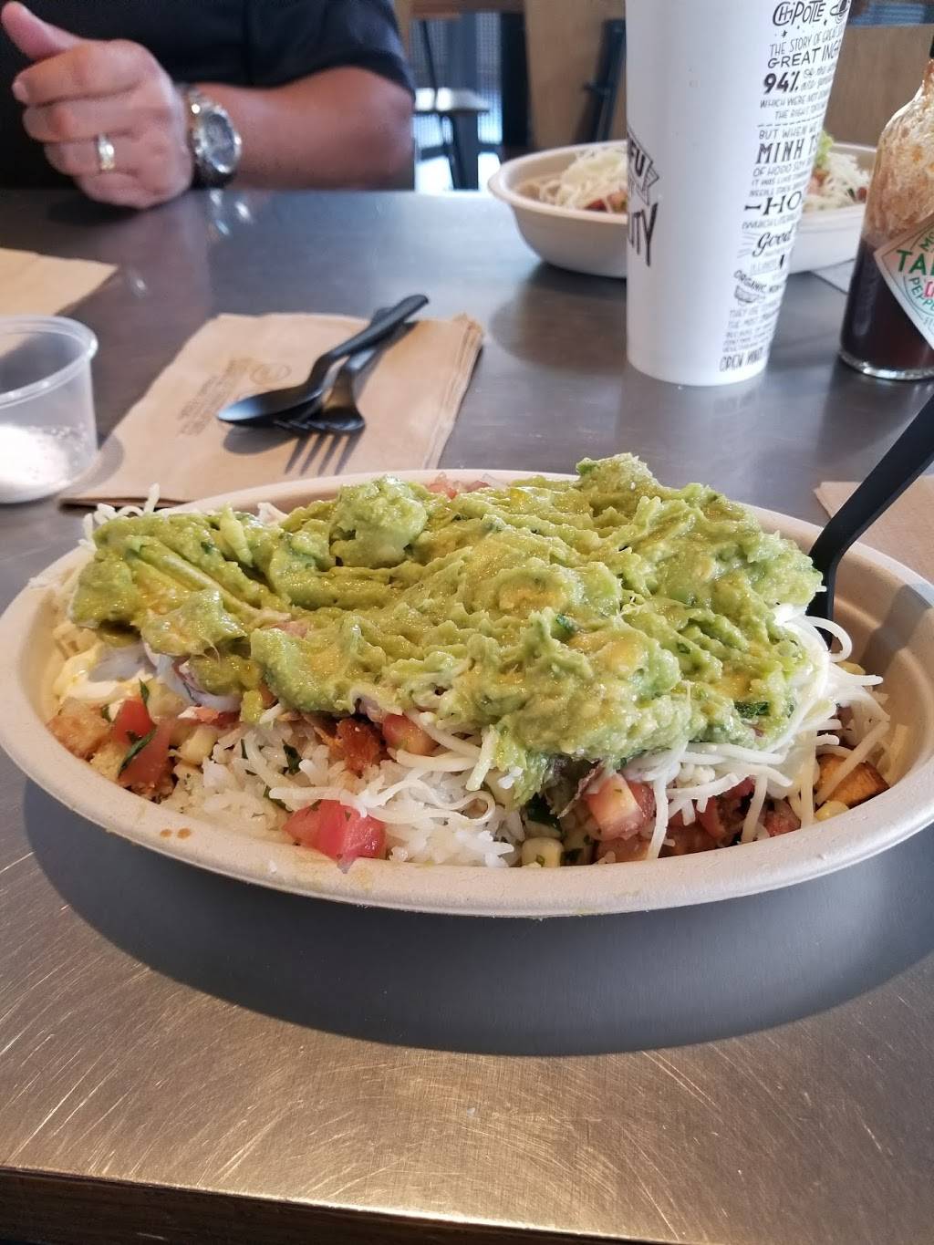 Chipotle Mexican Grill | restaurant | 1729 Howe Ave, Sacramento, CA 95825, USA | 9166464571 OR +1 916-646-4571