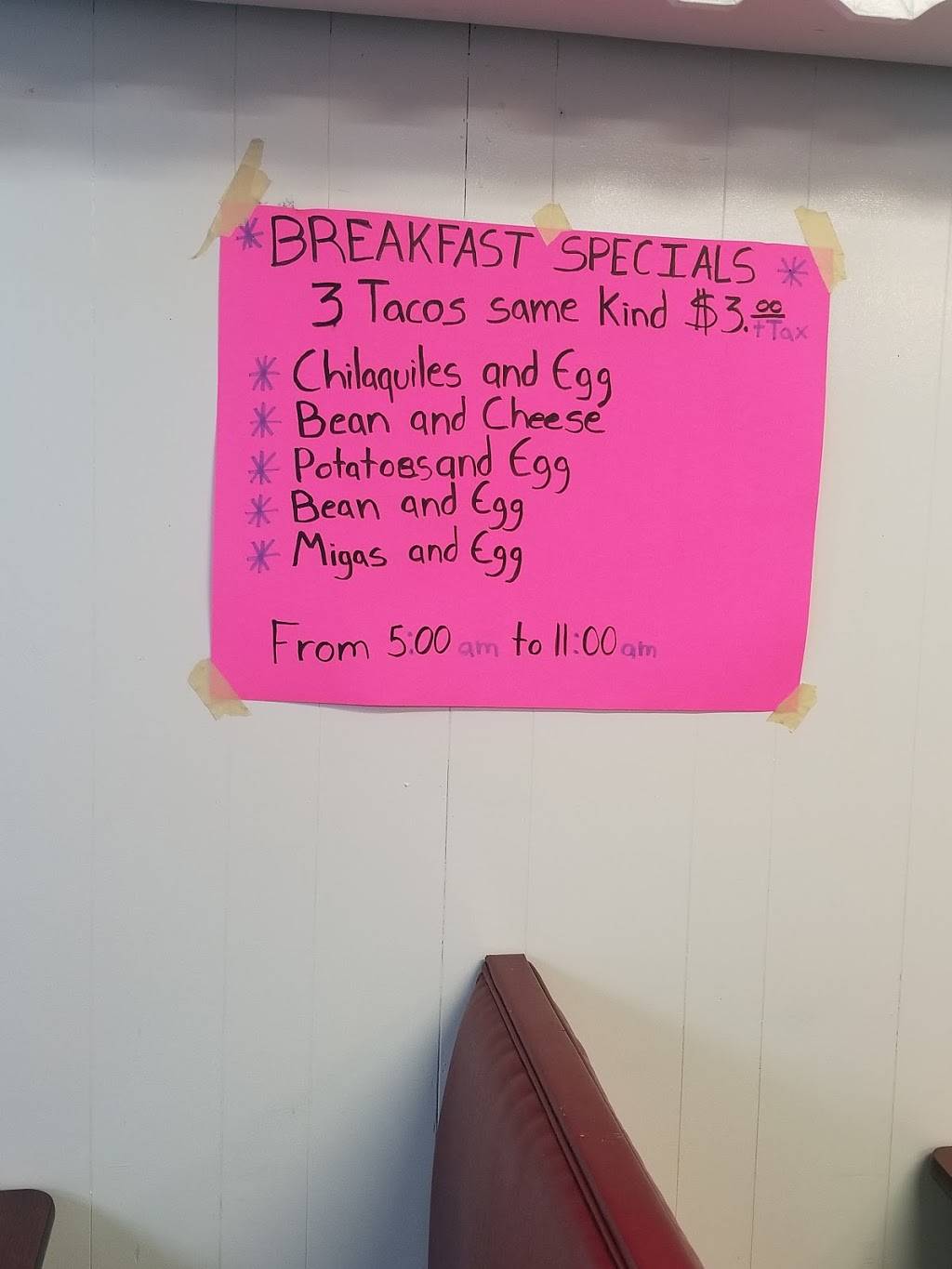 Los Chilaquiles Mexican Restaurant | restaurant | 2108 N Austin St, Seguin, TX 78155, USA | 8304915144 OR +1 830-491-5144