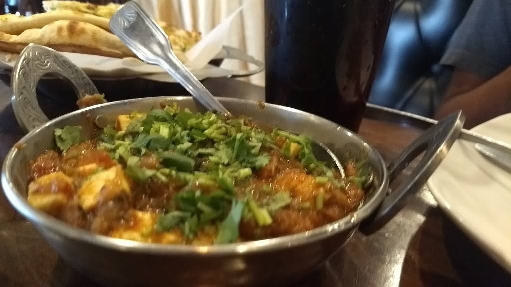 Haveli - Indian Bistro & Banquet | restaurant | 80 W Shaw Ave, Clovis, CA 93612, USA | 5593231300 OR +1 559-323-1300