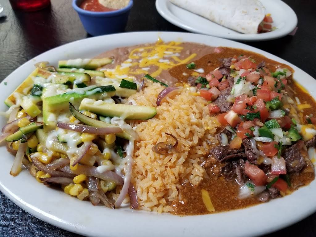 Dos Charros Tex mex | restaurant | 400 W Lennon Dr, Emory, TX 75440, USA | 9034730007 OR +1 903-473-0007