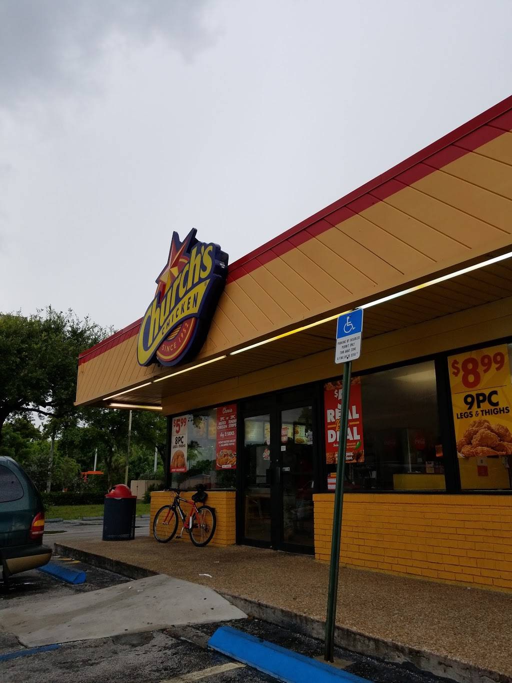 Churchs Chicken | restaurant | 2401 W Sunrise Blvd, Fort Lauderdale, FL 33311, USA | 9545815866 OR +1 954-581-5866