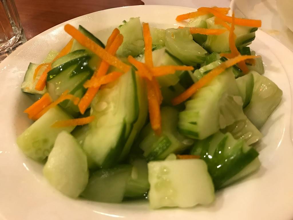 New Pot Restaurant | restaurant | 1406, 727 Lake St, Oak Park, IL 60301, USA | 7083831625 OR +1 708-383-1625