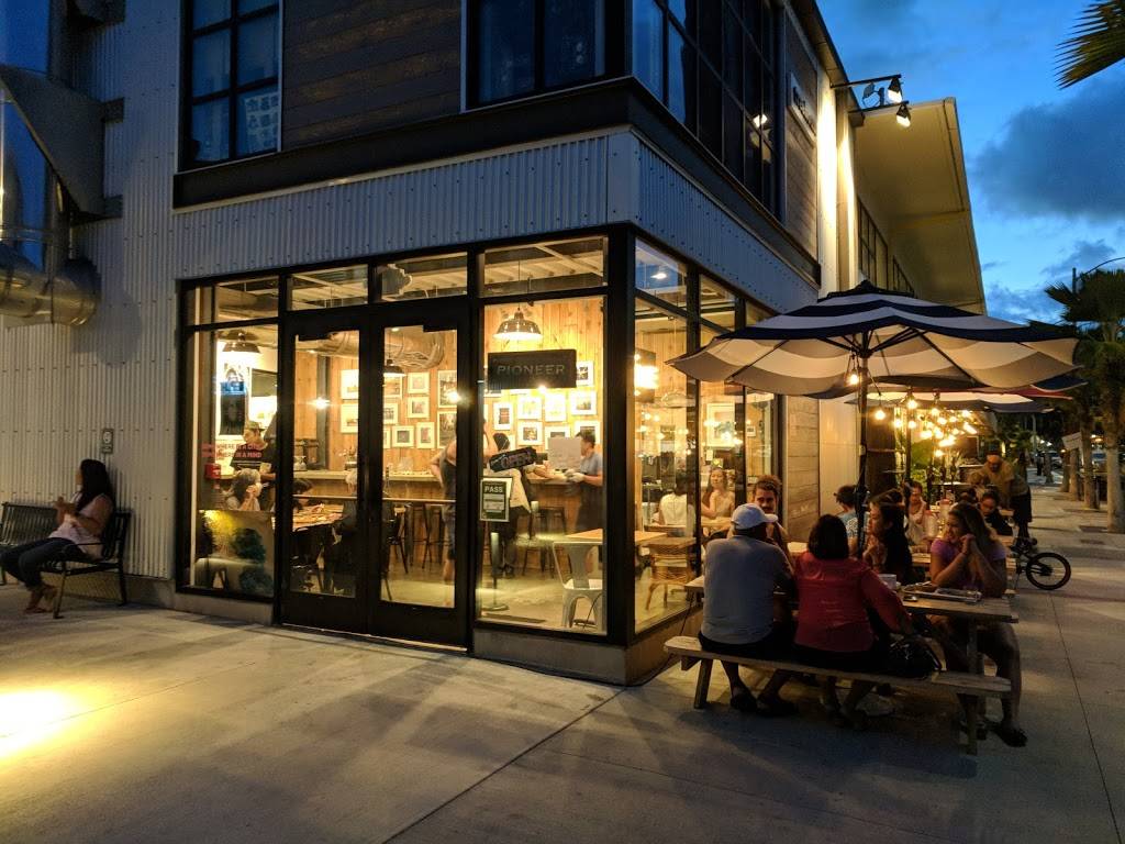 Pioneer Saloon at SALT | restaurant | 675 Auahi St, Honolulu, HI 96813, USA | 8086005612 OR +1 808-600-5612