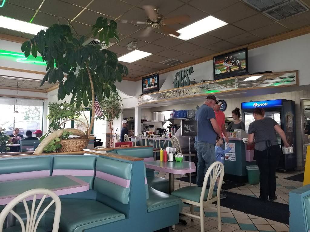 Gus Coney Island | restaurant | 50899 Gratiot Ave, Chesterfield, MI 48051, USA | 5865984848 OR +1 586-598-4848