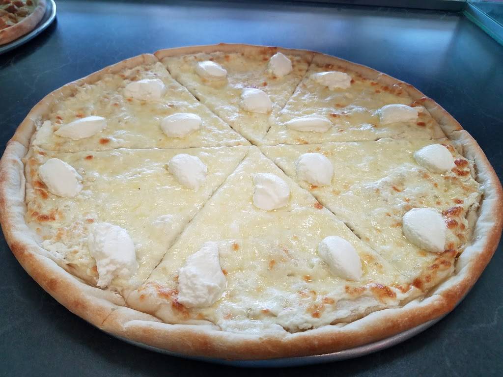 La Bella Pizza | restaurant | 1499 Forest Ave, Staten Island, NY 10302, USA | 7189815508 OR +1 718-981-5508