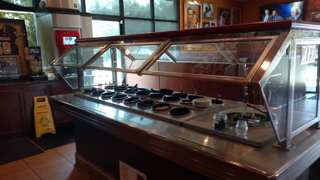 Straw Hat Pizza | restaurant | 540 Bogue Rd W-2, Yuba City, CA 95991, USA | 5306715150 OR +1 530-671-5150