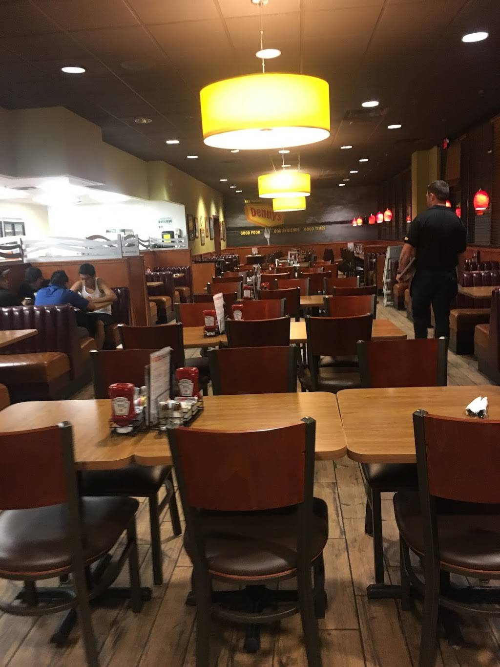 Dennys | restaurant | 2267 S Stemmons Fwy, Lewisville, TX 75067, USA | 9724593156 OR +1 972-459-3156