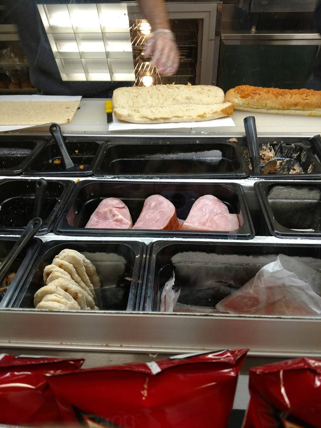 Subway Restaurants | restaurant | 606 W Main St, Cookeville, TN 38506, USA | 9315379973 OR +1 931-537-9973