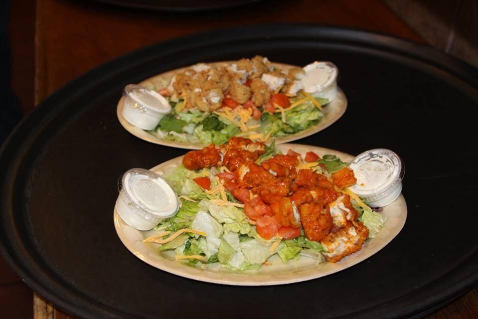 Papa’s On The Lake | restaurant | 14632 TX-105, Montgomery, TX 77356, USA | 9364472500 OR +1 936-447-2500