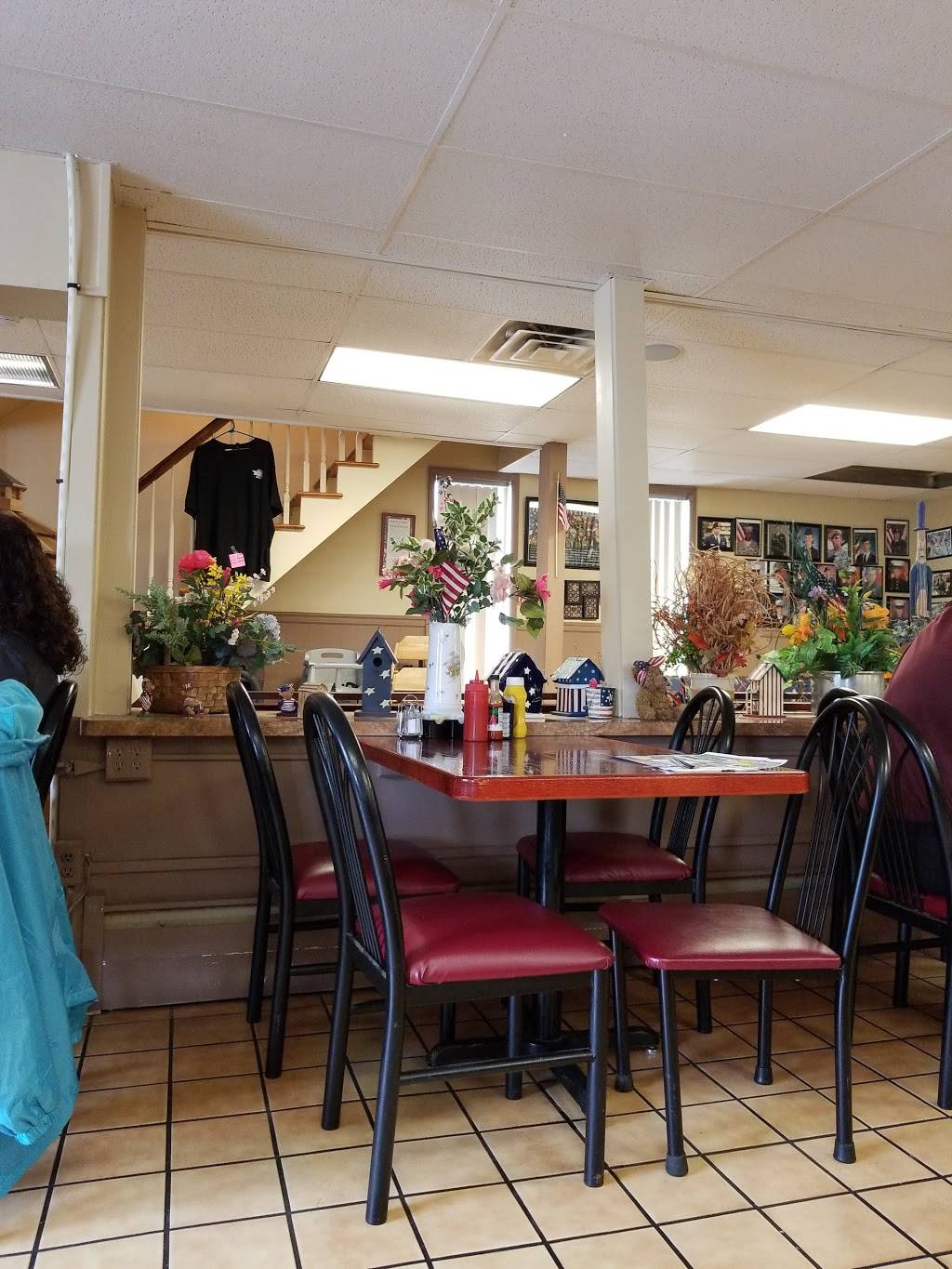 Aunt Jennies Diner | restaurant | 41 Gap Newport Pike, Gap, PA 17527, USA | 7174075055 OR +1 717-407-5055