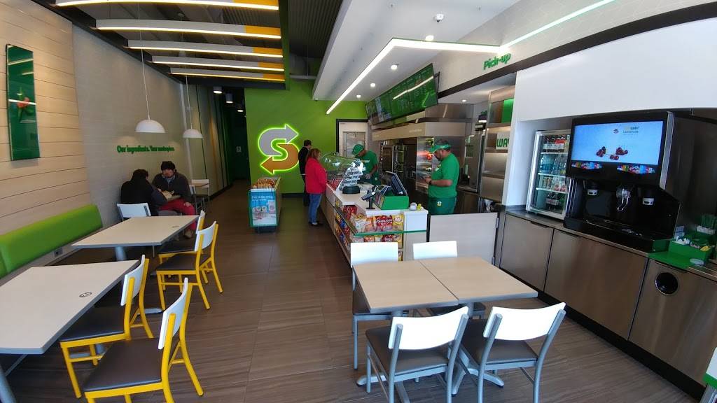 Subway Restaurants | restaurant | 446 N Cedar Bluff Rd, Knoxville, TN 37923, USA | 8656908185 OR +1 865-690-8185