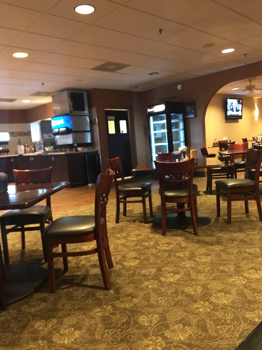 Spuds | restaurant | 870 Franklin Ave, Lemoore, CA 93246, USA | 5599982200 OR +1 559-998-2200