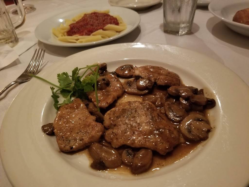 Jack & Giulios Italian Restaurant | restaurant | 2391 San Diego Ave, San Diego, CA 92110, USA | 6192942074 OR +1 619-294-2074